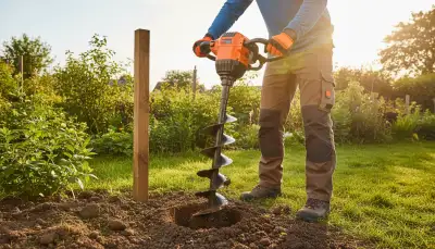 Erdbohrer kaufen: Der richtige Helfer