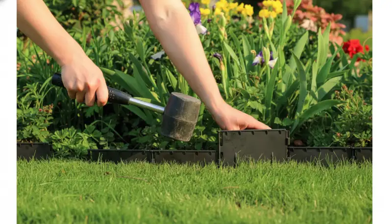 Rasenkantensteine richtig setzen