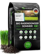 Bio Rasendünger Sommer TESTSIEGER Made in Germany – 10,5kg für 400qm - Organischer Rasendünger Bio für gesunden Boden & sattgrünen Rasen - Dünger Rasen, Sommerdünger von Natureflow Garden